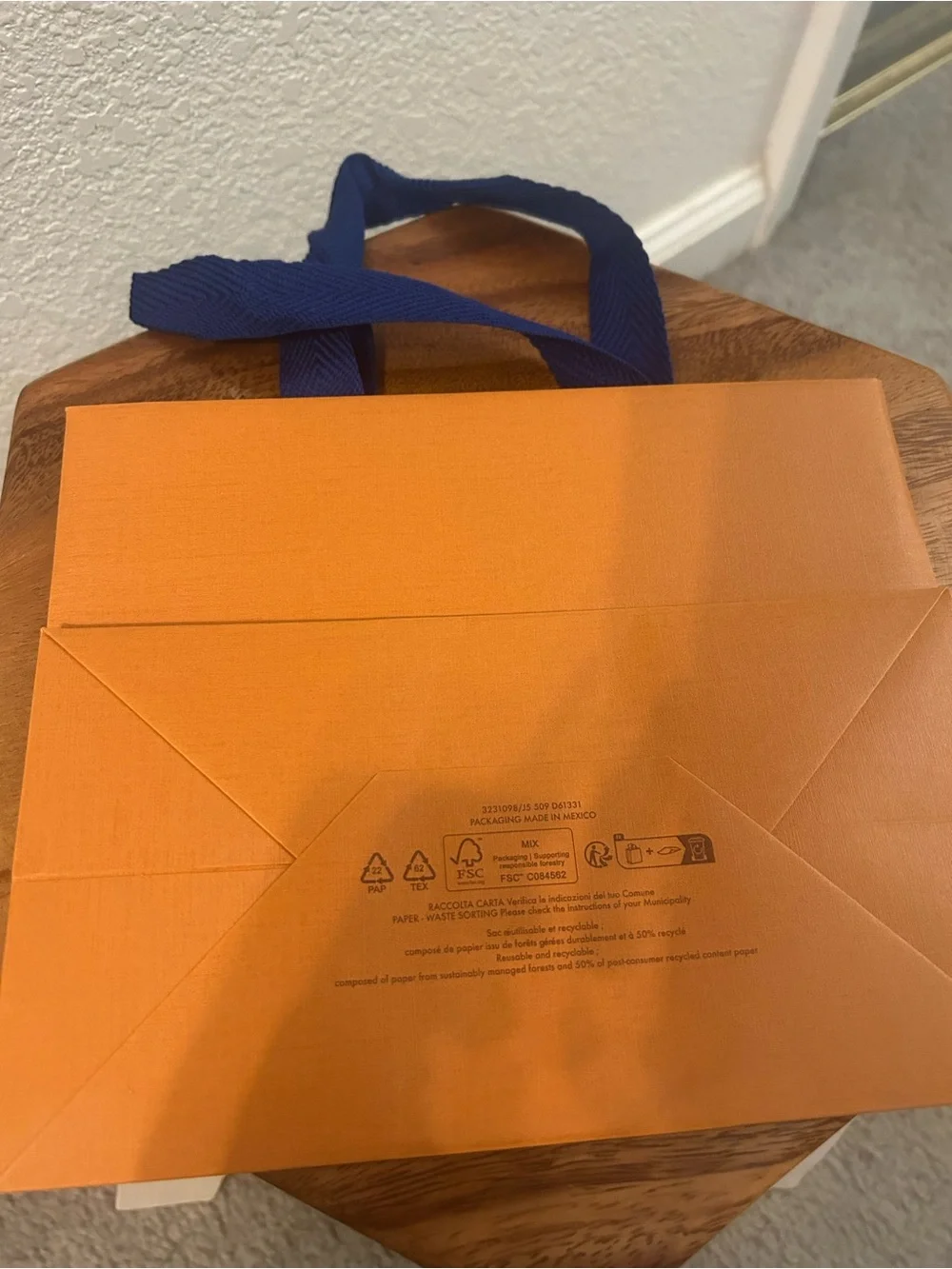 Louis Vuitton Gift Shopping Bag Small